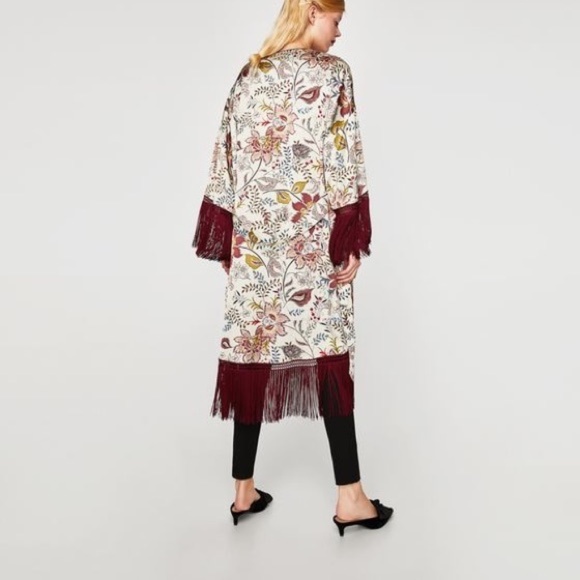 Zara burgundy kimono with fringe- L-XL - Picture 3 of 9